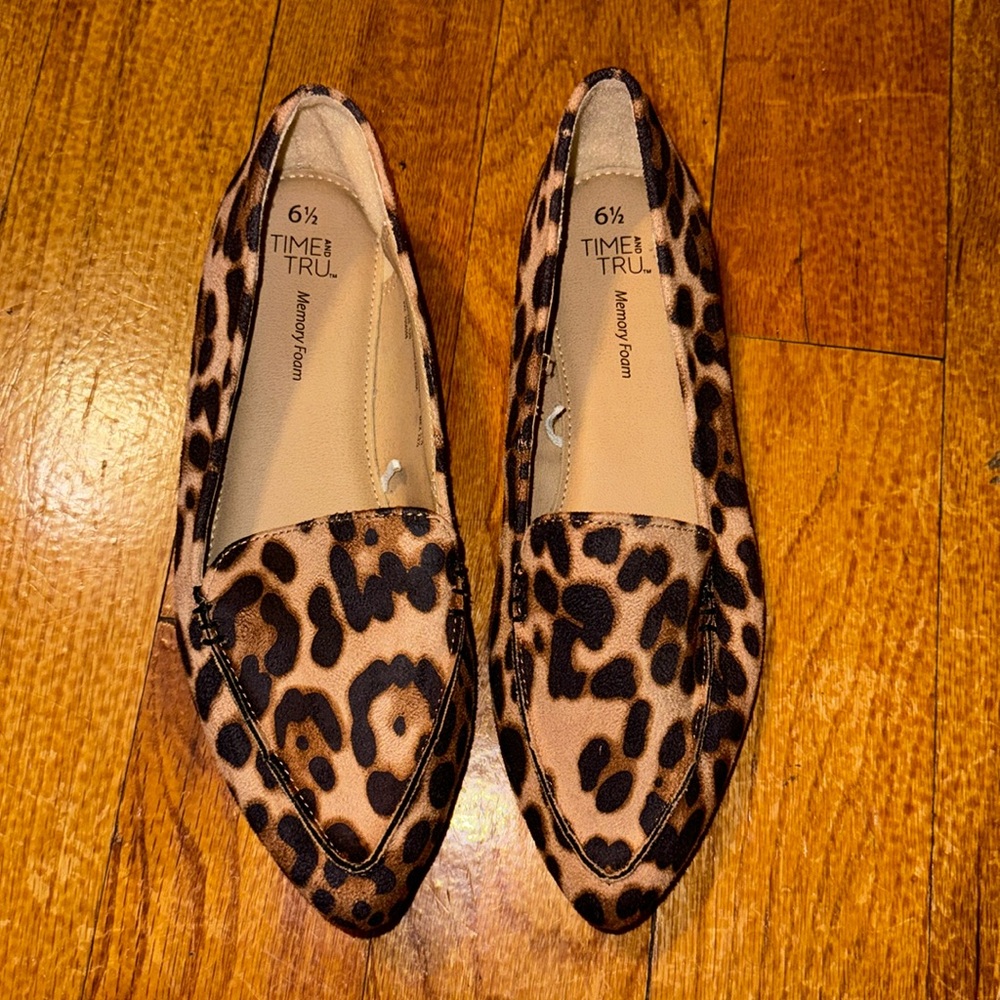 Time and Tru Loafers